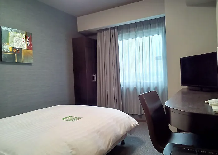 Hotel Route-Inn Hisai Inter